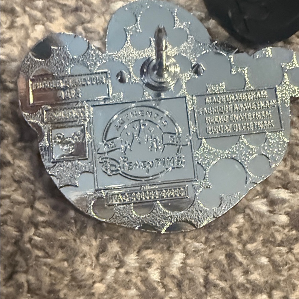 Disney Red Cartoon Character Pin - Picture 3 of 3